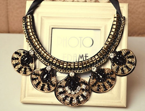 Load image into Gallery viewer, Fashionable Statement Choker Necklace
