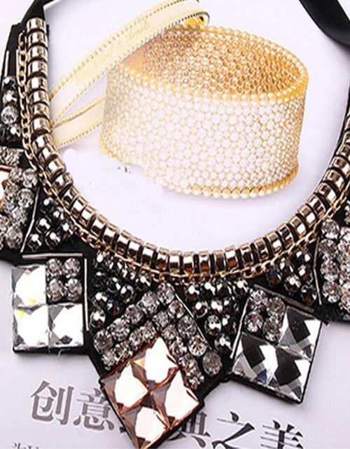 Load image into Gallery viewer, Fashionable Statement Choker Necklace